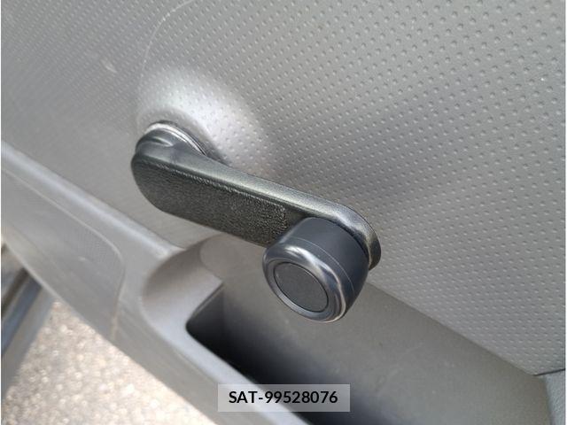 Nissan AD VAN 2016-08 8827315-19