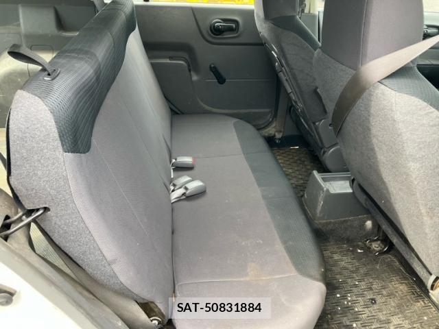 Nissan AD VAN 2011-09 8847952-16
