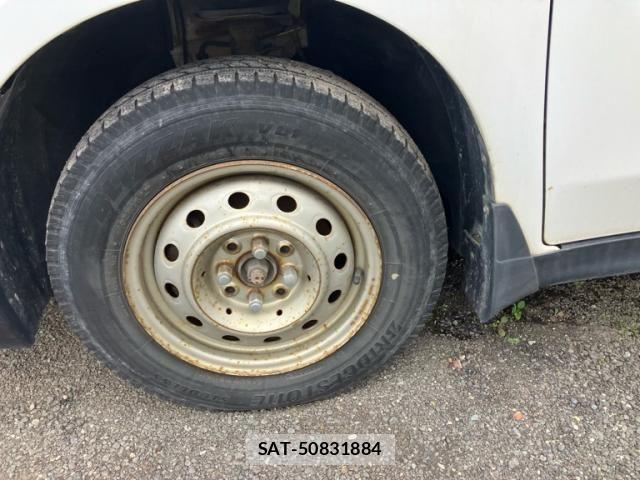 Nissan AD VAN 2011-09 8847952-8