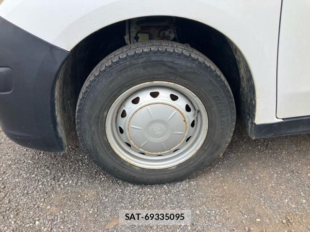 Nissan AD VAN 2011-03 8847951-8