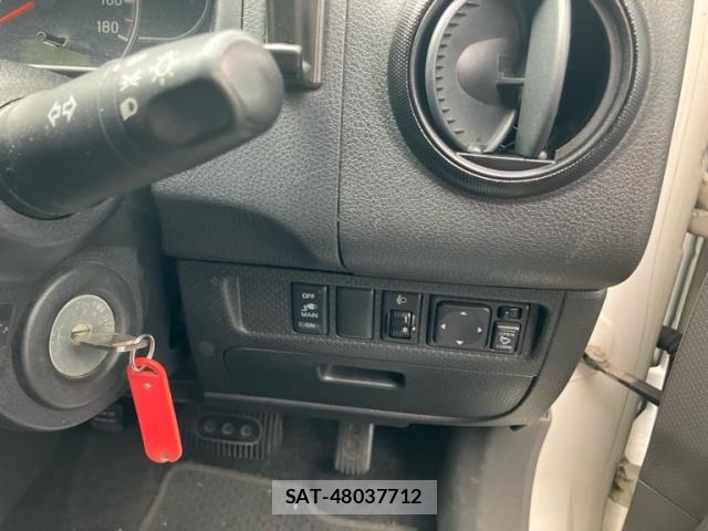 Nissan AD VAN 2014-08 8847953-16