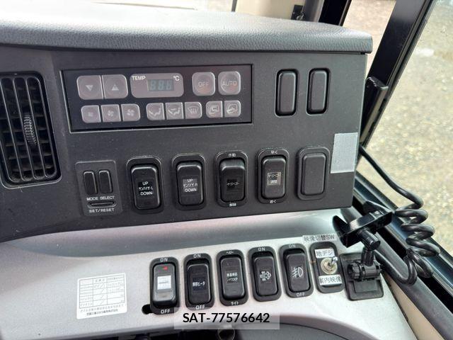 Mitsubishi AERO ACE 2011-10 8779129-8