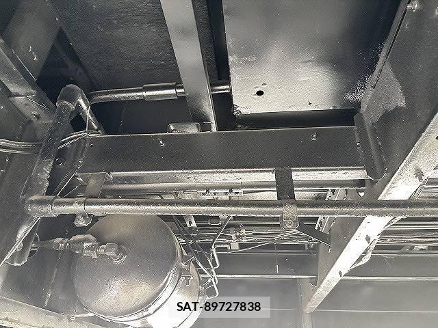 Mitsubishi AERO MIDI 1998-12 6901369-17