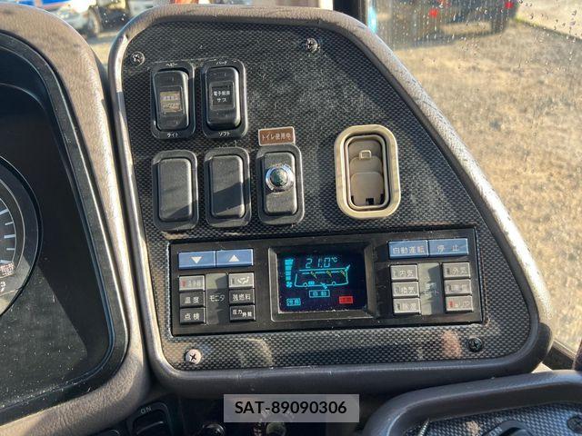 Mitsubishi AERO QUEEN 1996-04 8334436-15