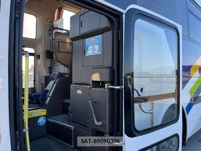 Mitsubishi AERO QUEEN 1996-04 8334436-25