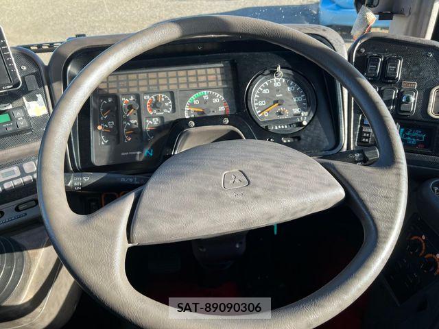 Mitsubishi AERO QUEEN 1996-04 8334436-5