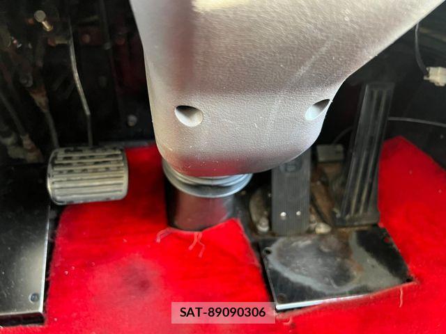 Mitsubishi AERO QUEEN 1996-04 8334436-7