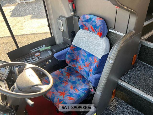 Mitsubishi AERO QUEEN 1996-04 8334436-8