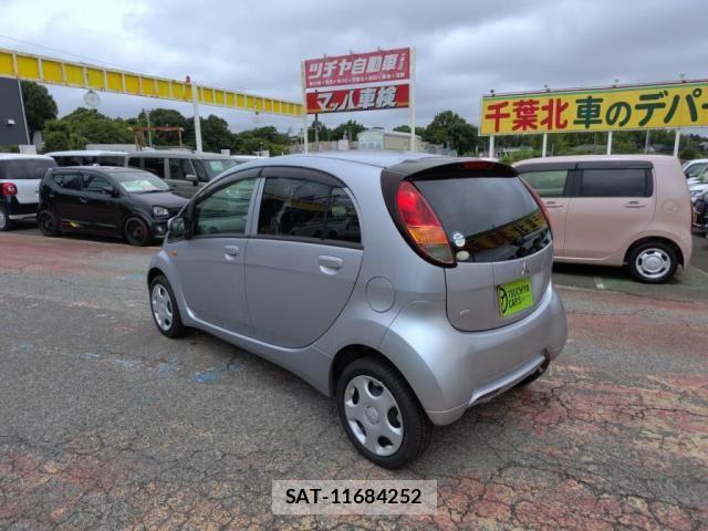 Mitsubishi I 2010-08 7614650-11