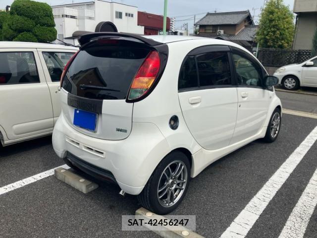 Mitsubishi I 2006-04 8034209-7
