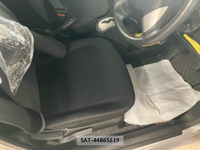 Mitsubishi I 2011-11 8312667-15
