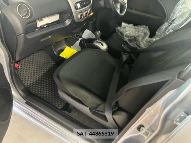 Mitsubishi I 2011-11 8312667-18