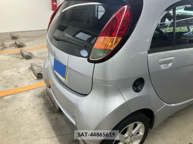 Mitsubishi I 2011-11 8312667-5