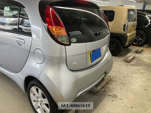 Mitsubishi I 2011-11 8312667-6