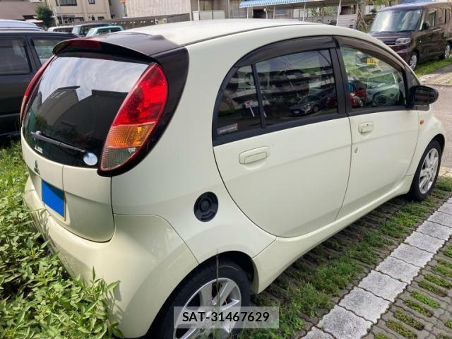 Mitsubishi I 2006-11 8657423-2