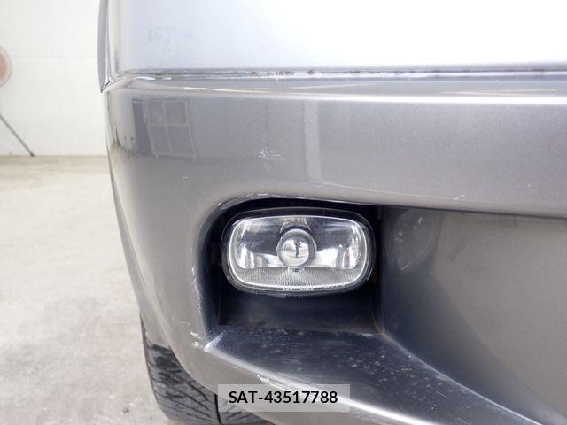 Mitsubishi AIRTREK 2004-04 8244417-9