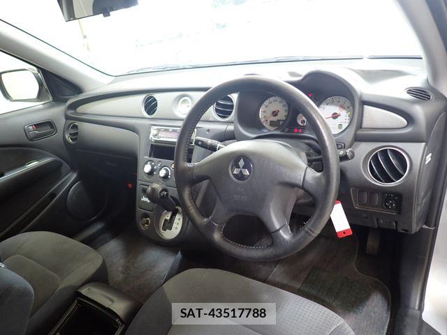 Mitsubishi AIRTREK 2004-04 8244417-1