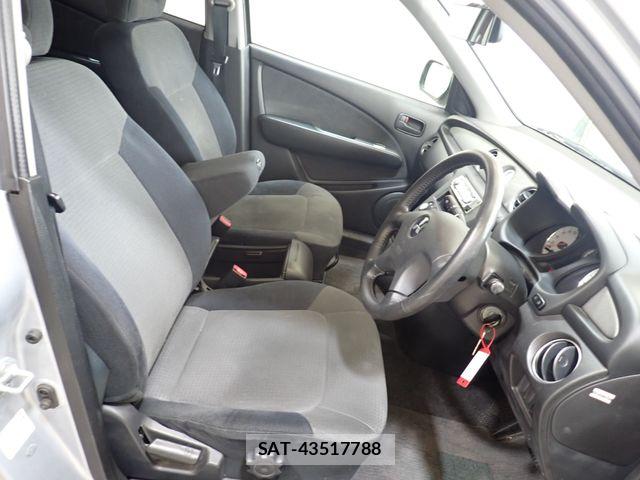 Mitsubishi AIRTREK 2004-04 8244417-19