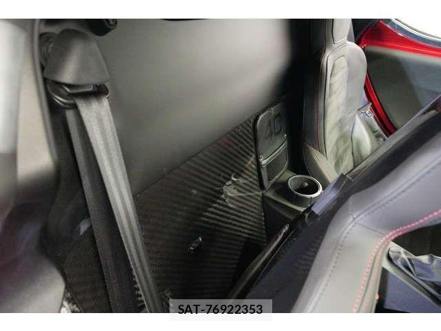ALFA ROMEO 4C 2015-11 6210757-9