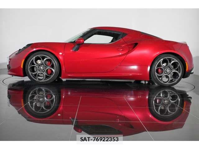ALFA ROMEO 4C 2015-11 6210757-16