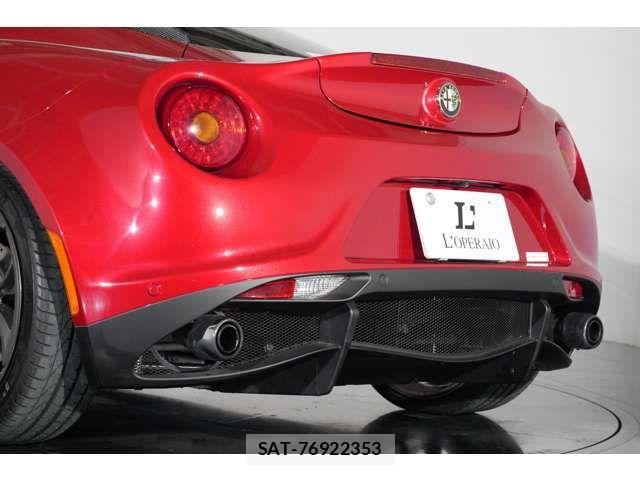 ALFA ROMEO 4C 2015-11 6210757-17