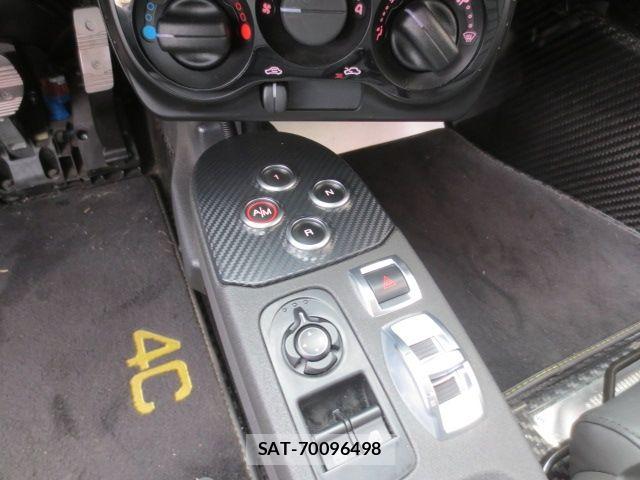 ALFA ROMEO 4C 2015-05 7614655-13