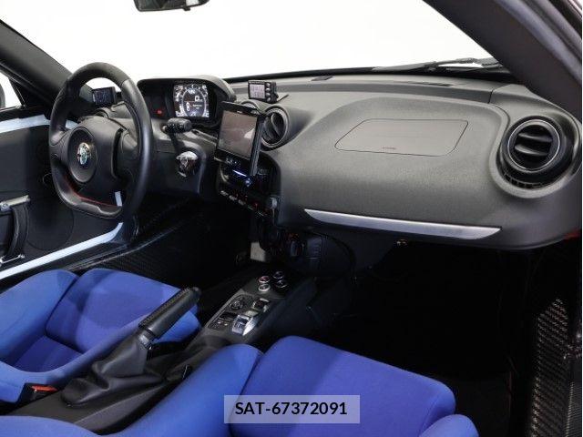 ALFA ROMEO 4C 2015-06 8097713-13