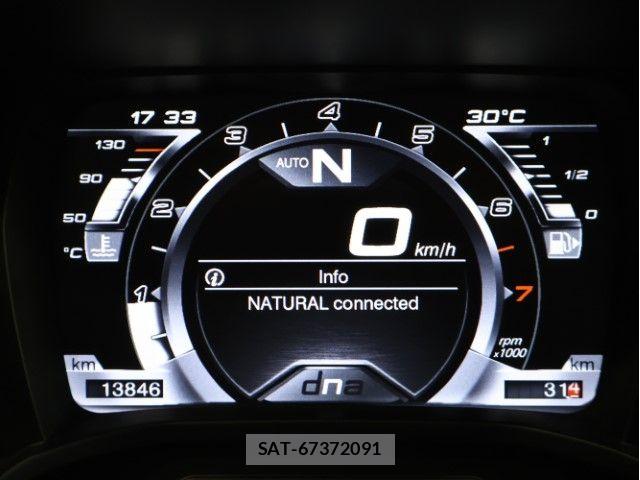 ALFA ROMEO 4C 2015-06 8097713-19