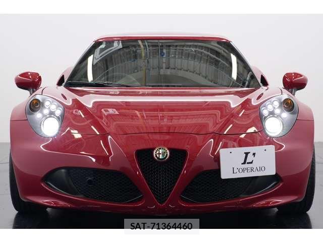 ALFA ROMEO 4C 2015-11 8157832-14