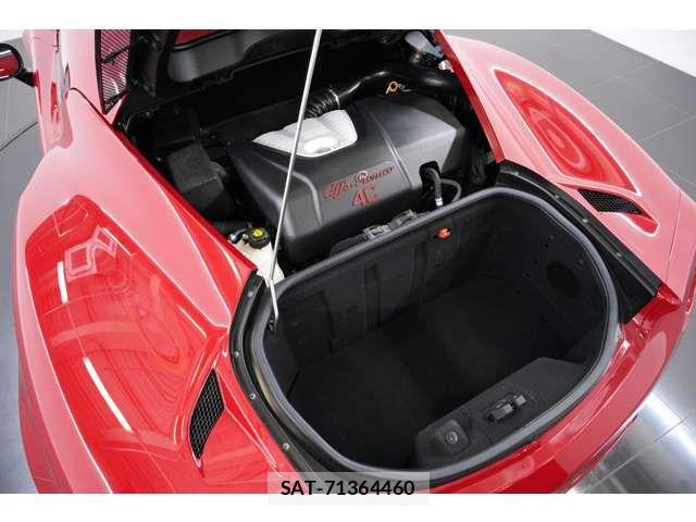 ALFA ROMEO 4C 2015-11 8157832-17