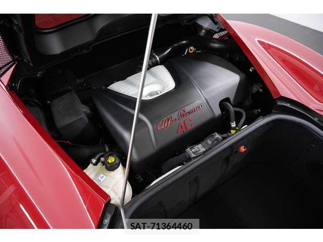 ALFA ROMEO 4C 2015-11 8157832-5