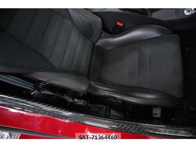 ALFA ROMEO 4C 2015-11 8157832-6