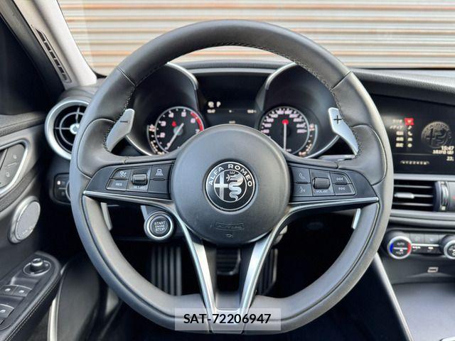 ALFA ROMEO Giulia 2017-11 5859175-16