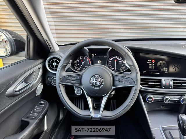 ALFA ROMEO Giulia 2017-11 5859175-6