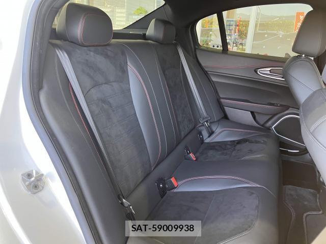 ALFA ROMEO Giulia 2018-12 6610244-16