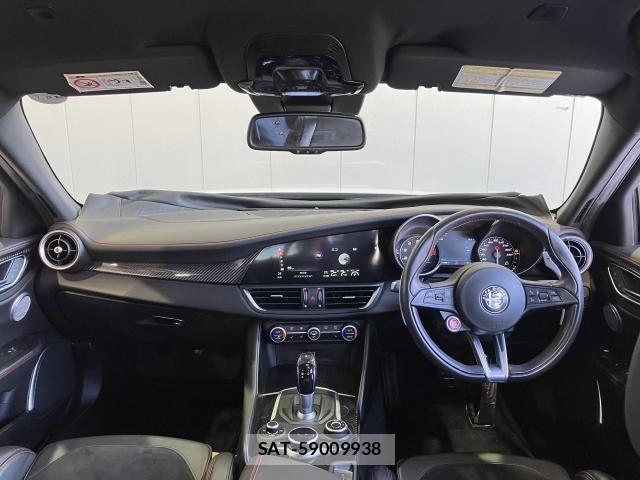 ALFA ROMEO Giulia 2018-12 6610244-7