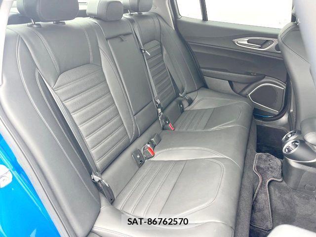 ALFA ROMEO Giulia 2018-08 6674785-9