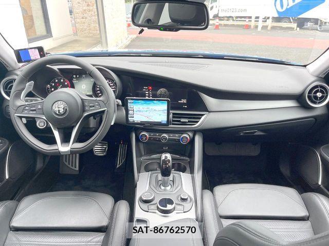 ALFA ROMEO Giulia 2018-08 6674785-1