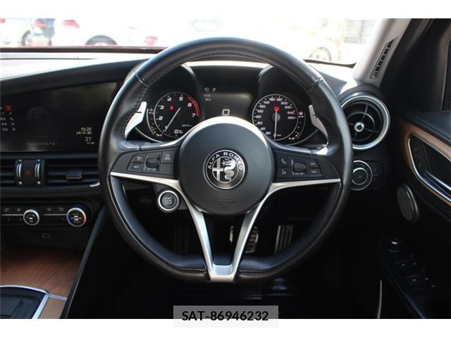ALFA ROMEO Giulia 2018-03 6674786-9
