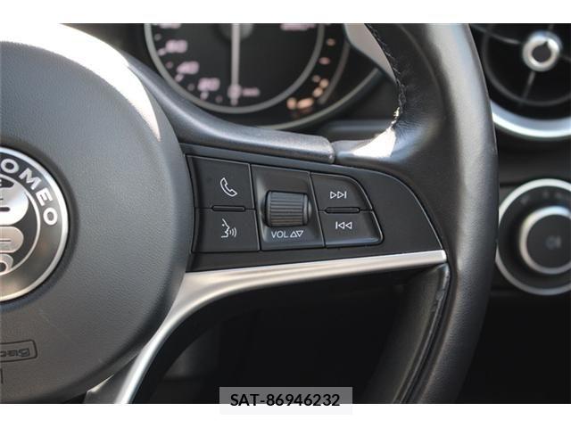 ALFA ROMEO Giulia 2018-03 6674786-11