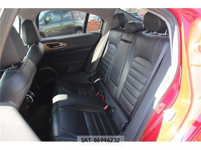 ALFA ROMEO Giulia 2018-03 6674786-16