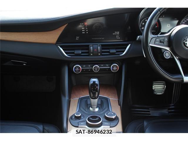 ALFA ROMEO Giulia 2018-03 6674786-7