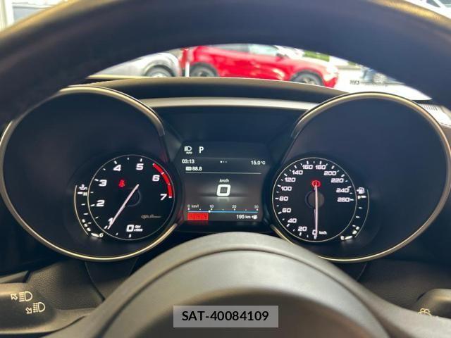 ALFA ROMEO Giulia 2018-10 7214035-12