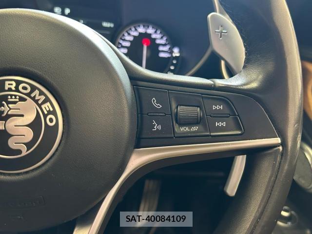 ALFA ROMEO Giulia 2018-10 7214035-14