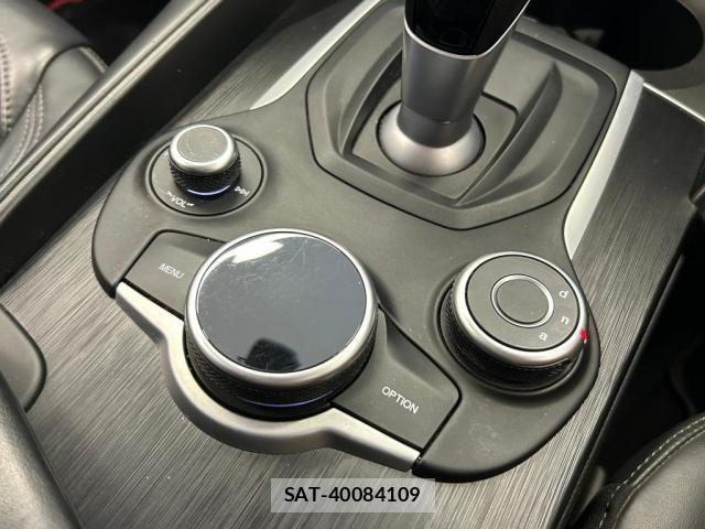ALFA ROMEO Giulia 2018-10 7214035-18