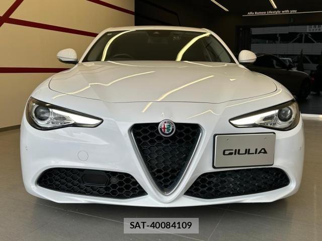 ALFA ROMEO Giulia 2018-10 7214035-1