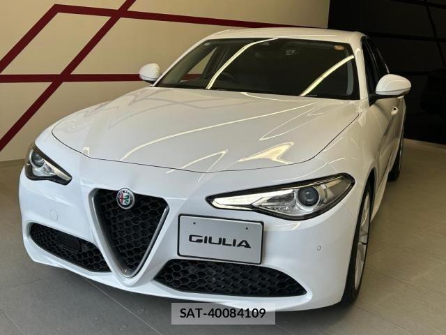 ALFA ROMEO Giulia 2018-10 7214035-3