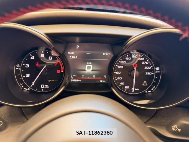 ALFA ROMEO Giulia 2019-03 7214034-10