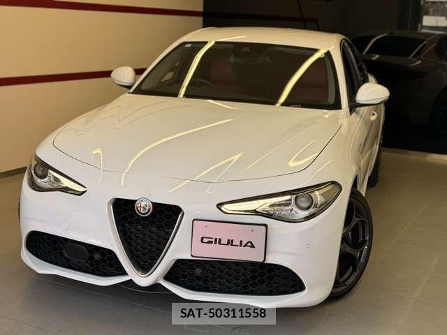 ALFA ROMEO Giulia 2019-05 7214038-1