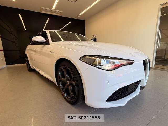 ALFA ROMEO Giulia 2019-05 7214038-2